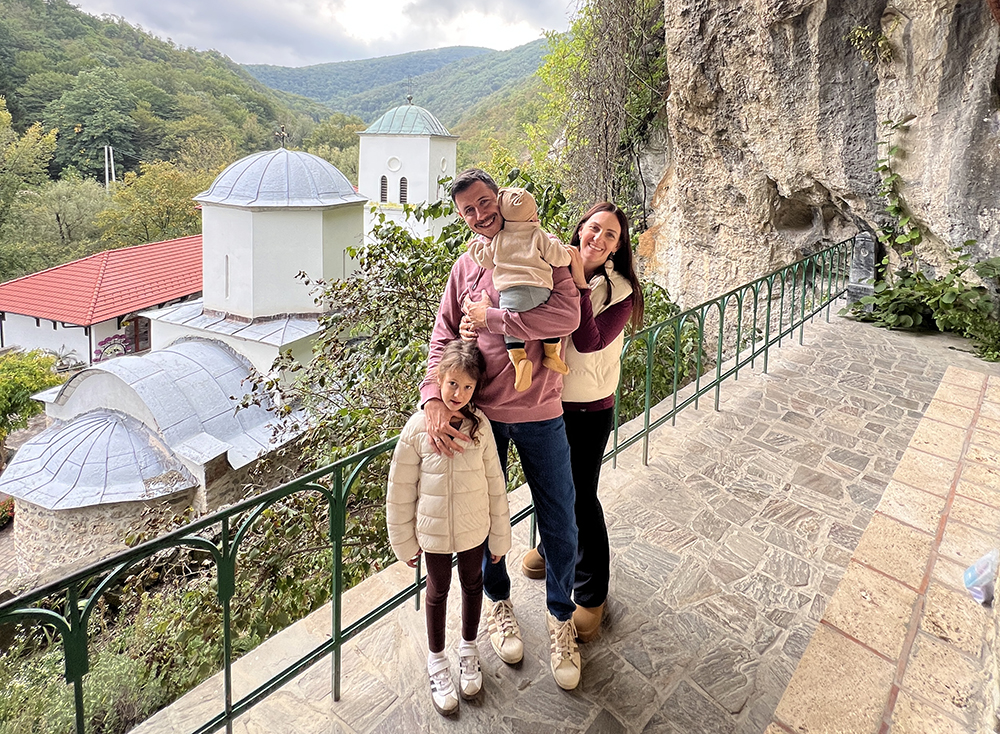 Život iz kojeg ili od kojeg se ne beži; Foto: @stiklakafakravata, privatna arhiva