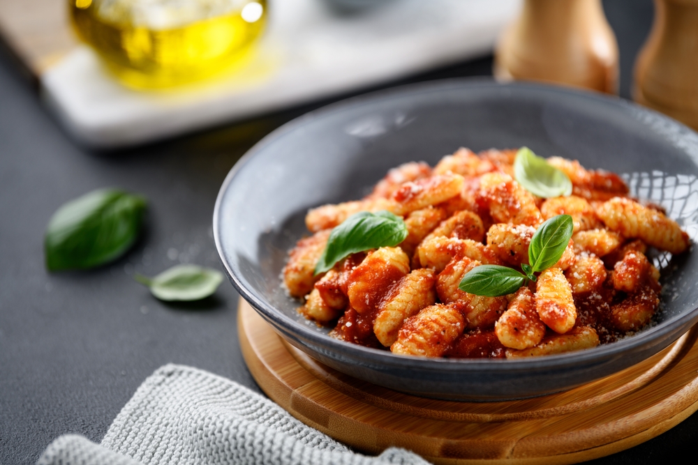 Koje više volite? Foto: Shutterstock.com/nelea33, ilustracija