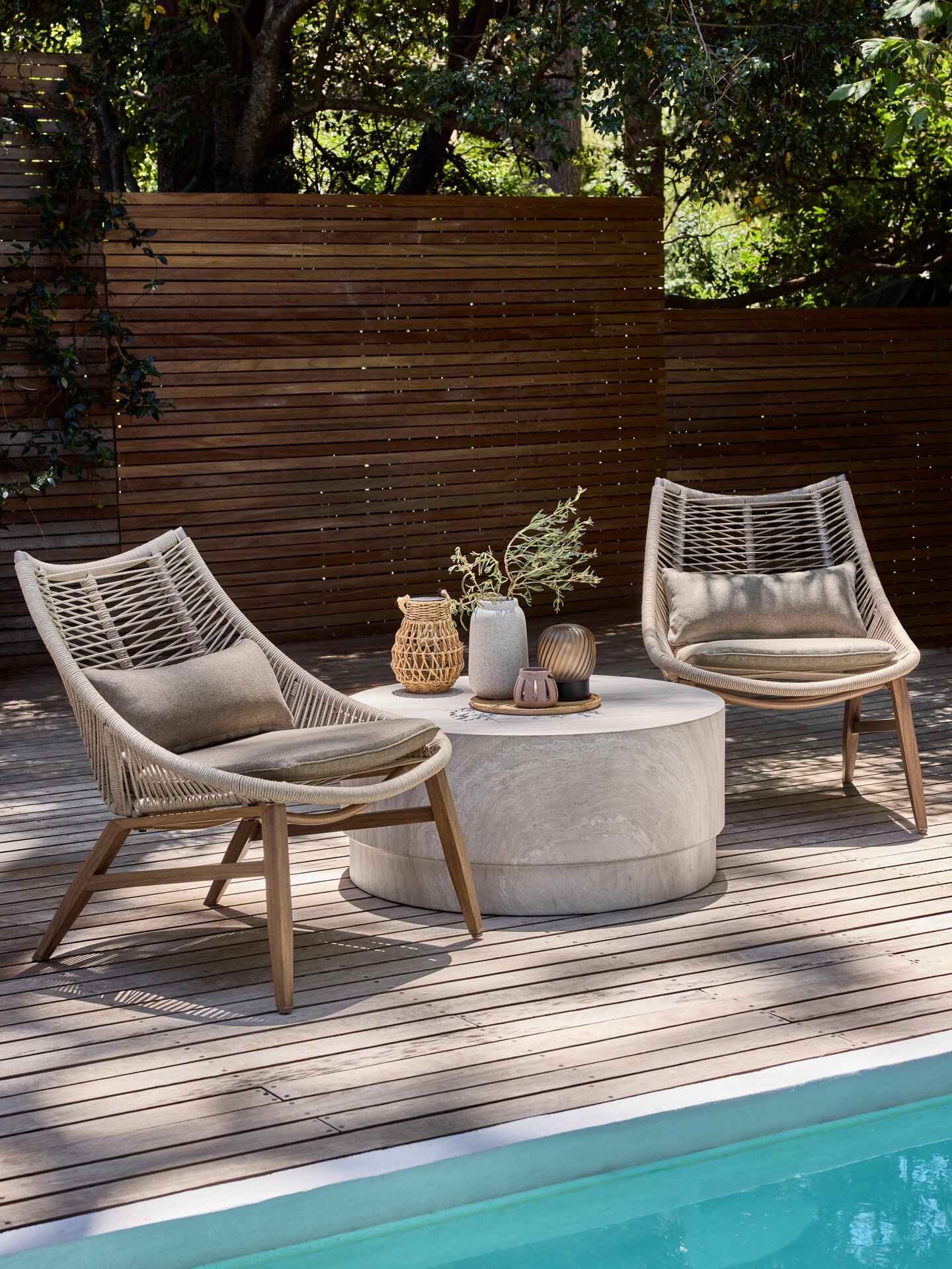 Sirove teksture i smirujuće nijanse spajaju tonove mora i zemlje... Foto: JYSK