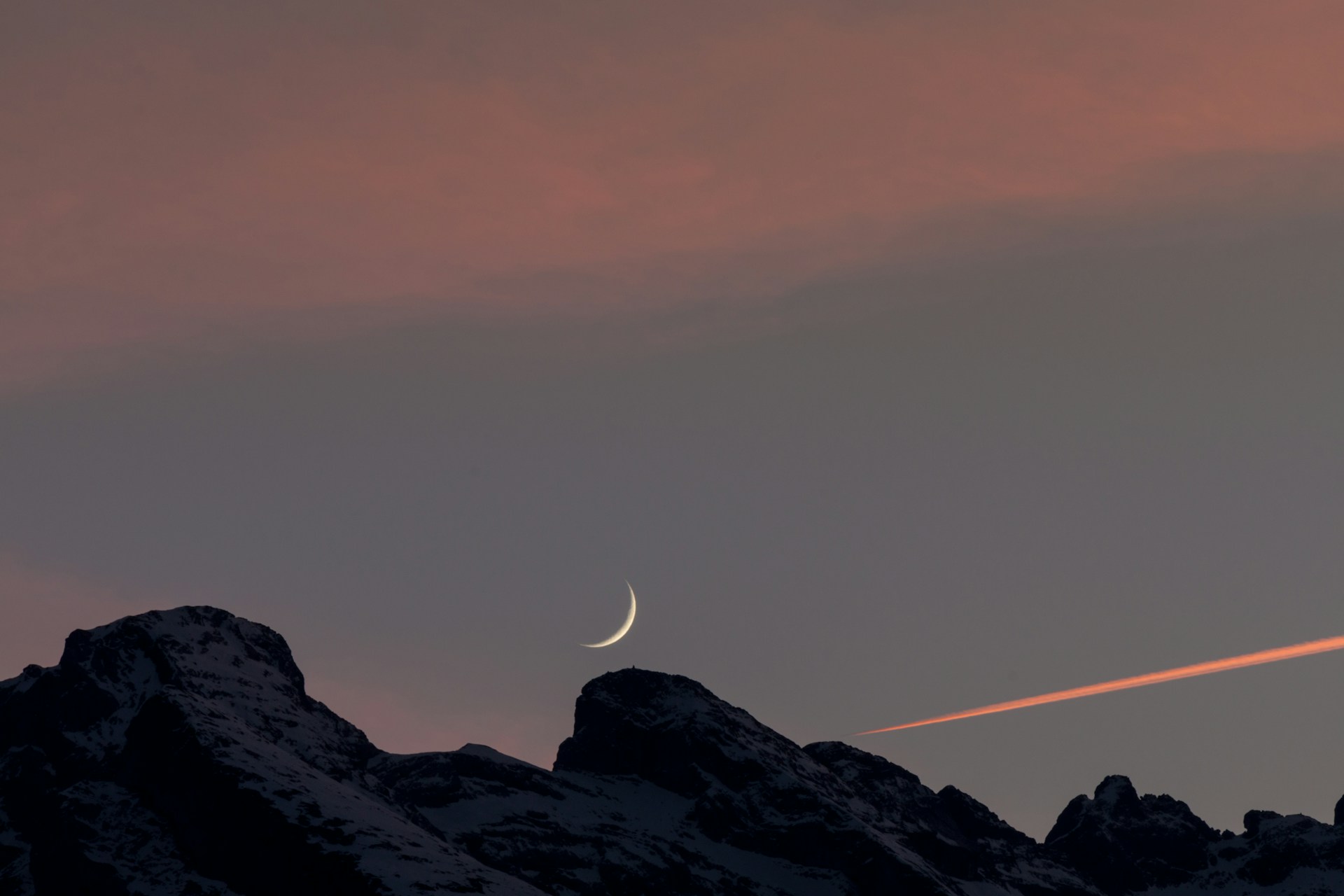 Vreme je da se podvuče crta i napravi novi početak... Foto: Unsplash.com/Beat Schuler, ilustracija